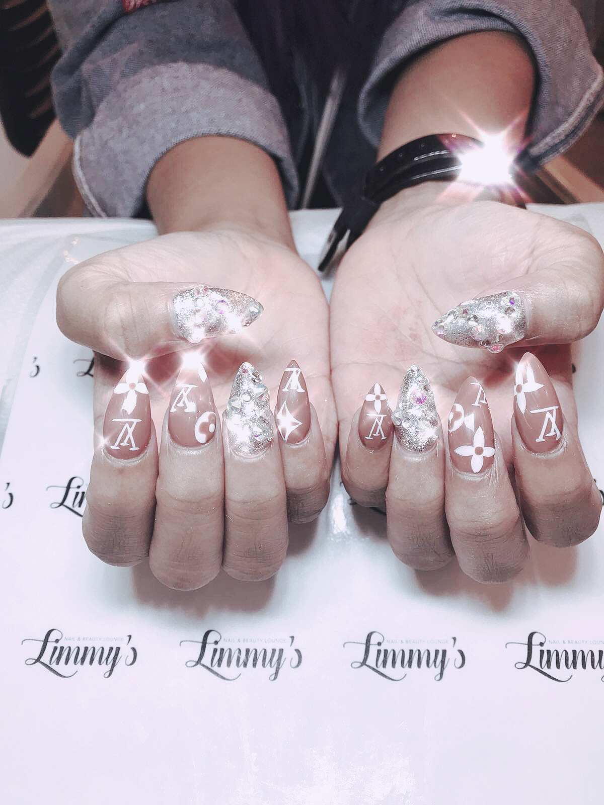 Limmy's Nail & Beauty Lounge