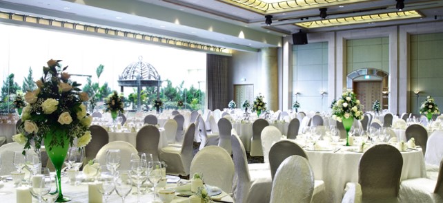 Grand Copthorne Waterfront Hotel